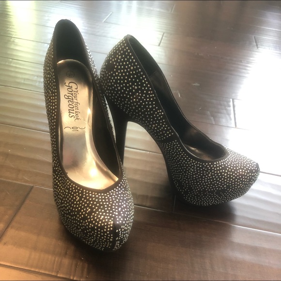 Black Crystal Pumps - Picture 1 of 3
